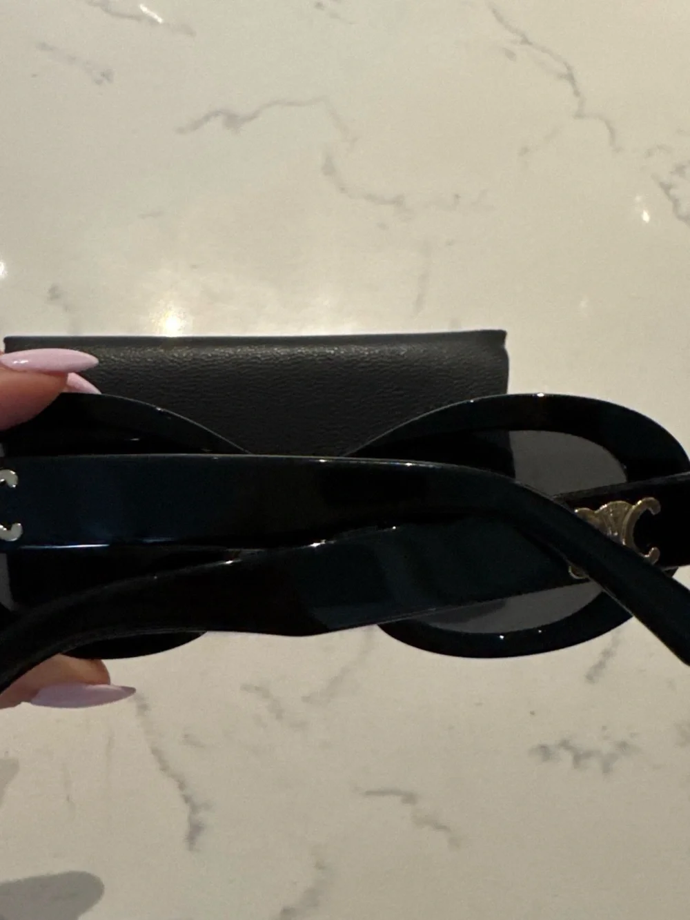 Black Oval triumphe Sunglasses